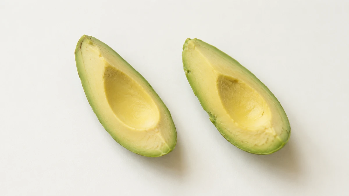 Avocado for babies (6 months old): Large spear or smooth mash