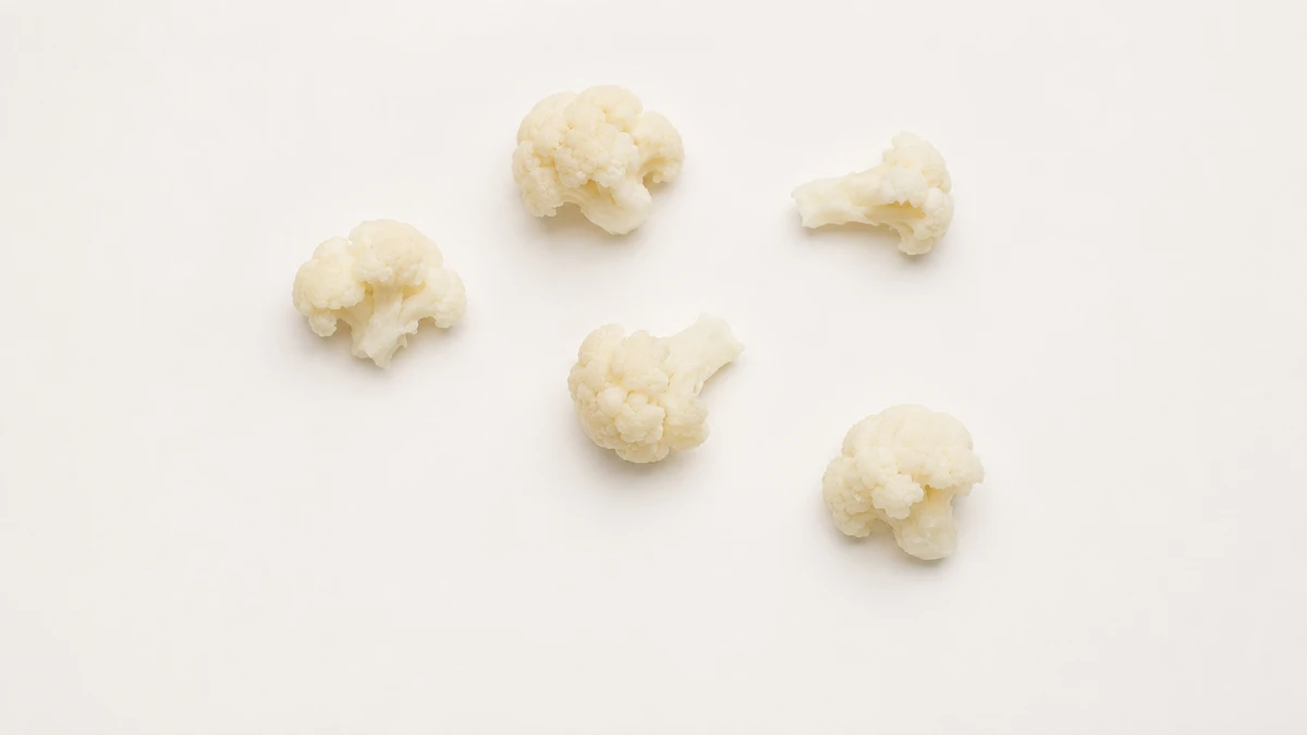 Cauliflower for babies (9 months old): Small soft floret pieces