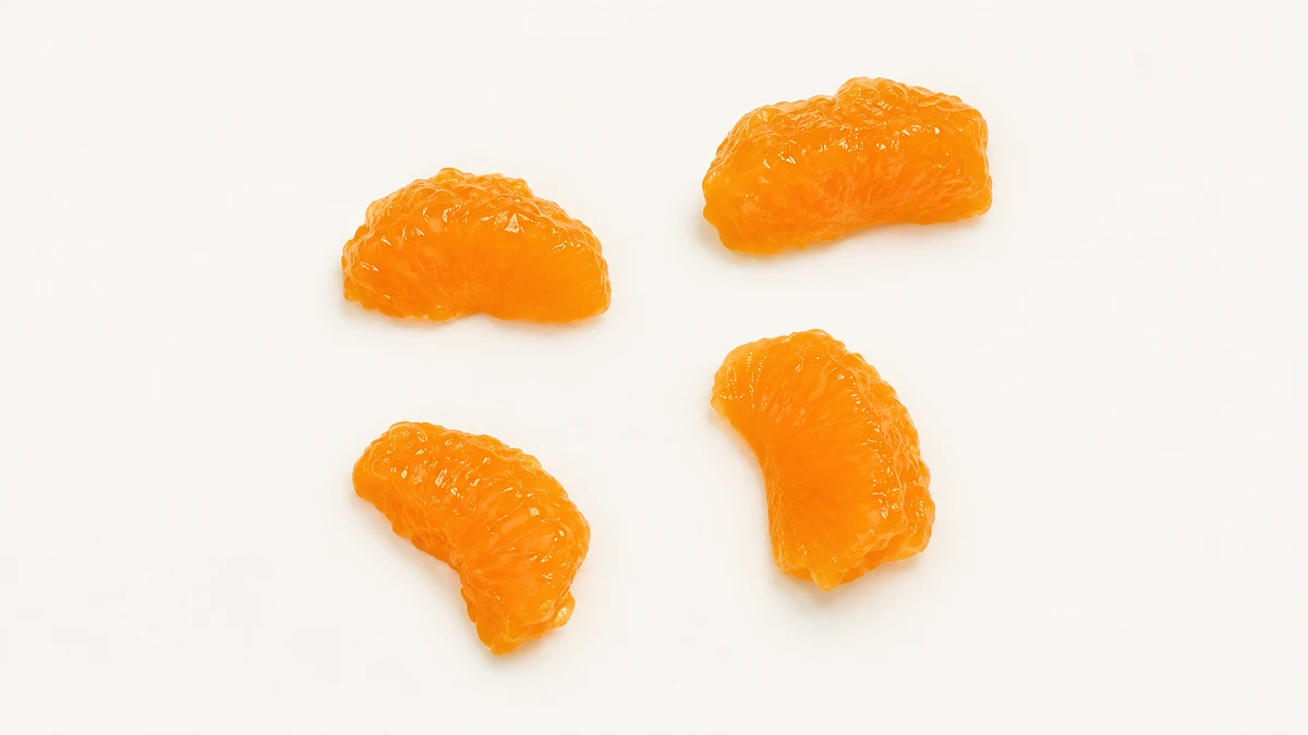 Clementine for babies (6 months old): Opened or flattened segments