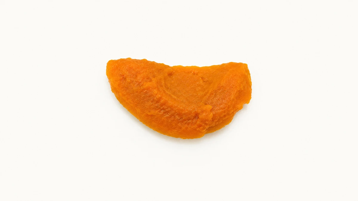 Pumpkin for babies (6 months old): Large soft wedge or smooth mash