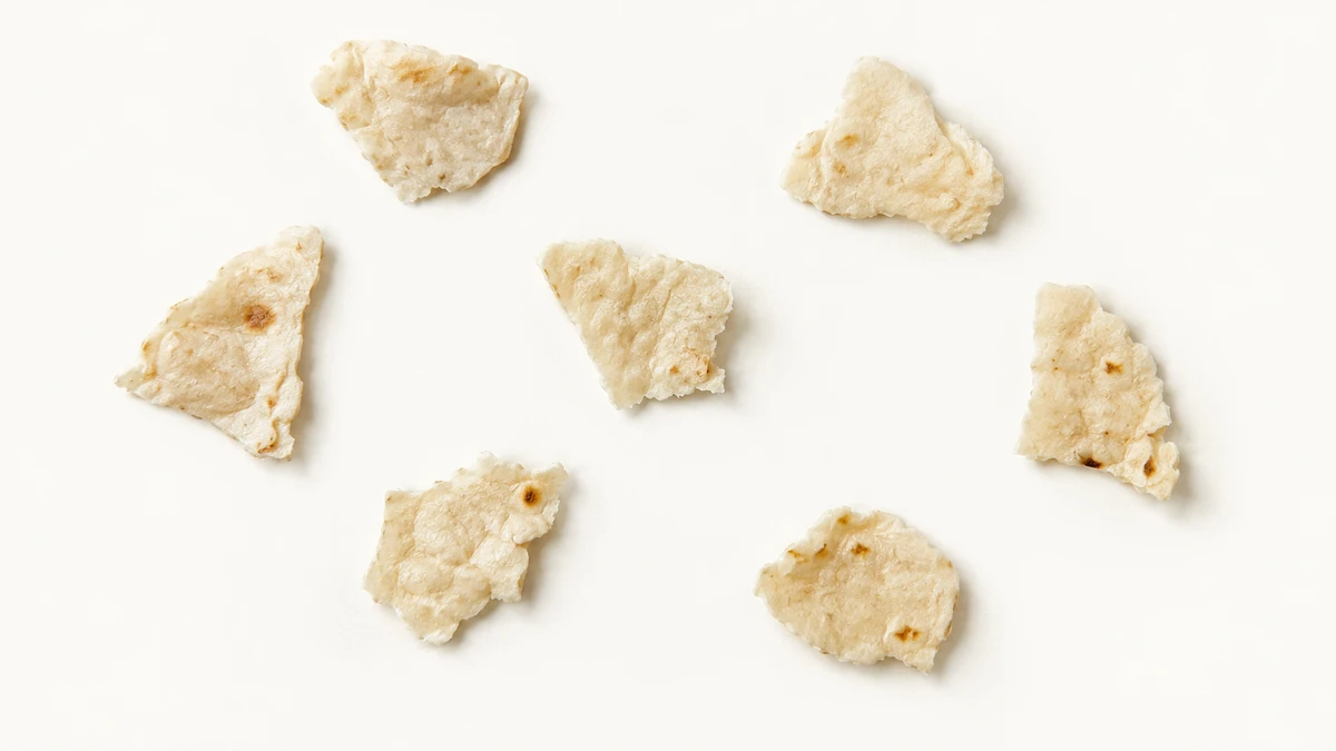Tortilla for babies (9 months old): Bite-sized pieces or quesadilla strips