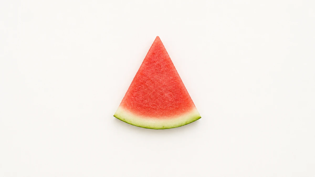 Watermelon for babies (12 months old): Classic triangle, rind on or off